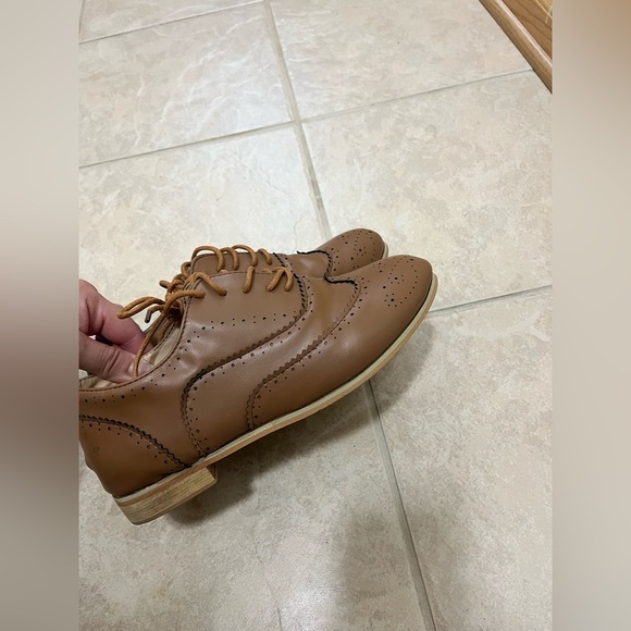 Brogue Lace Up Wing Tip Oxford College Style Flat Shoes - Picture 9 of 9